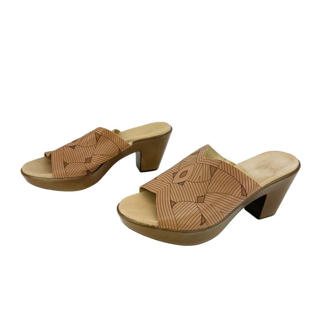 Munro‎ America Marisa Tan Platform Chunky Slip On Block Heel Sandal Sz 9M